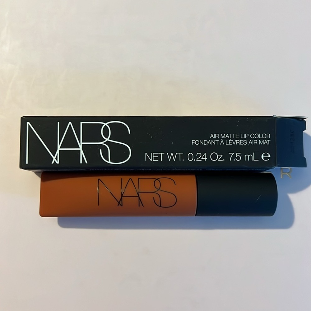 NARS air matte lip color NWT in lose control